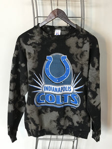 UPCYCLED VINTAGE INDIANAPOLIS COLTS CREW NECK SWEATSHIRT - SIZE M